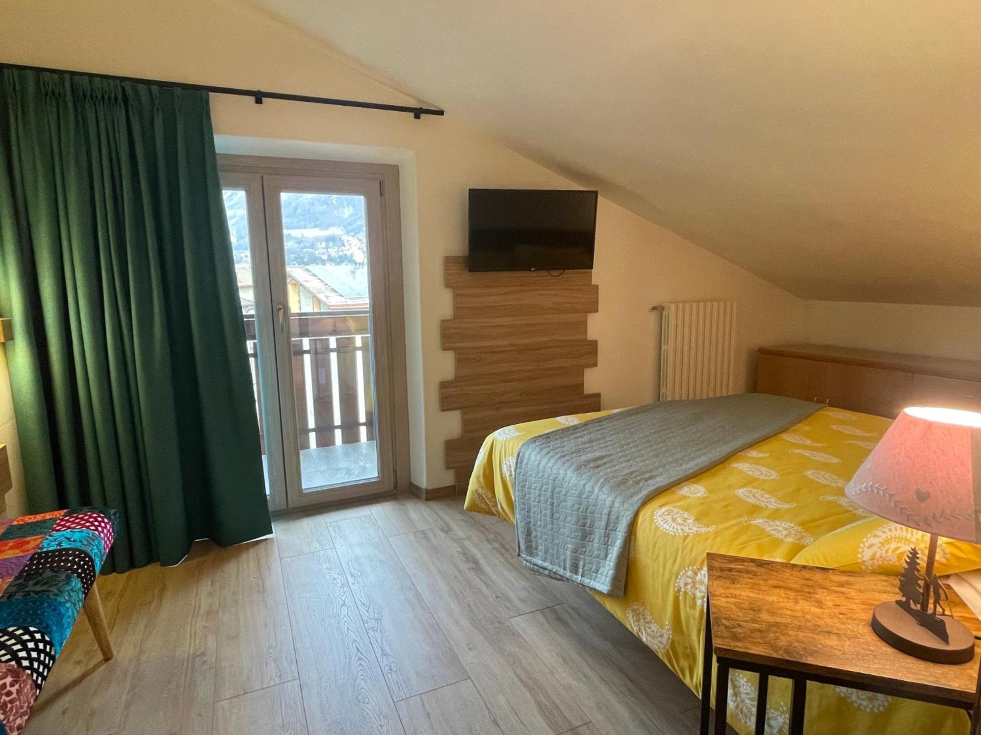 Residence S Lucia - Appartamenti Alle Porte Di Bormio Валдисото Екстериор снимка