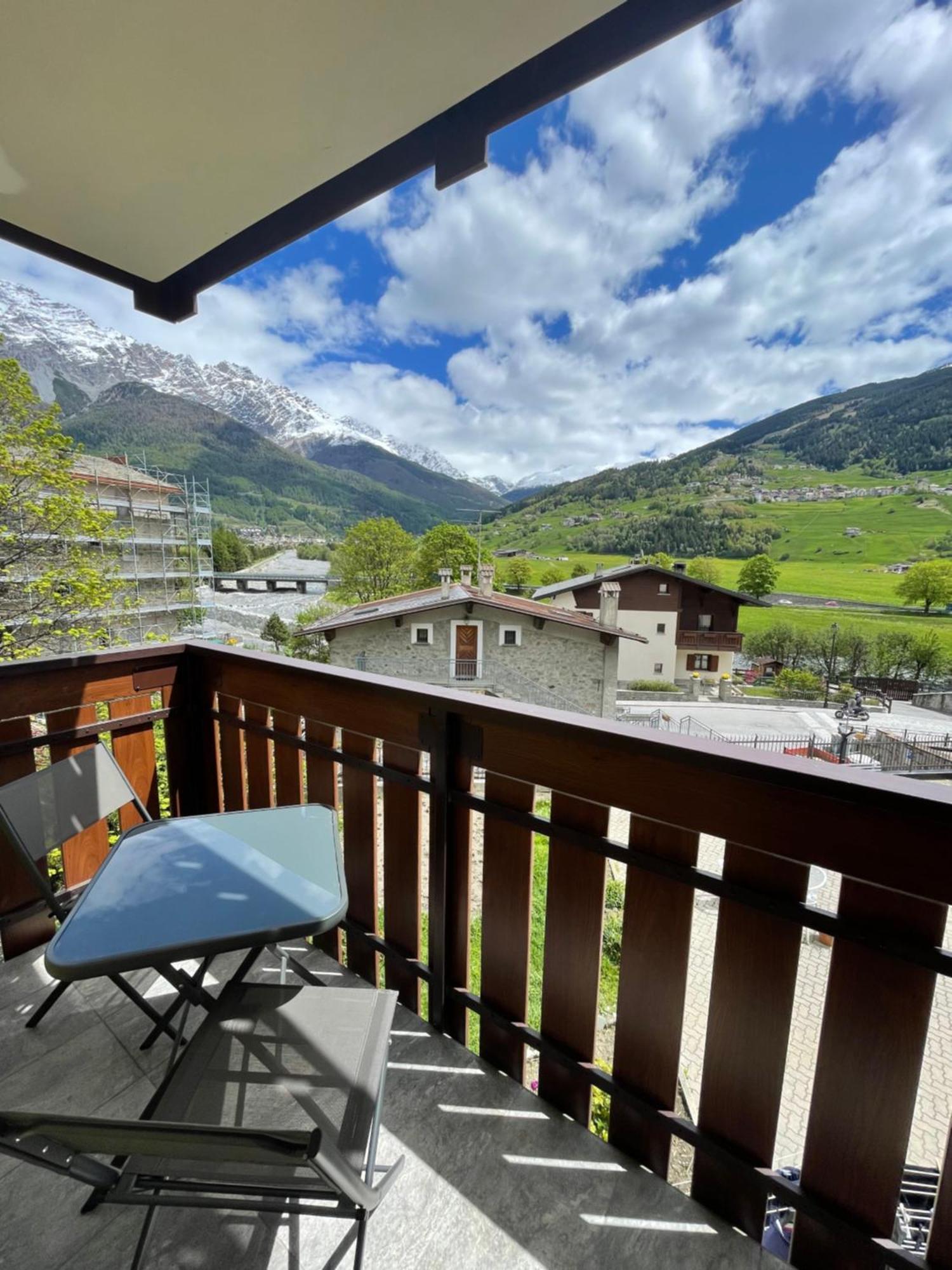 Residence S Lucia - Appartamenti Alle Porte Di Bormio Валдисото Екстериор снимка